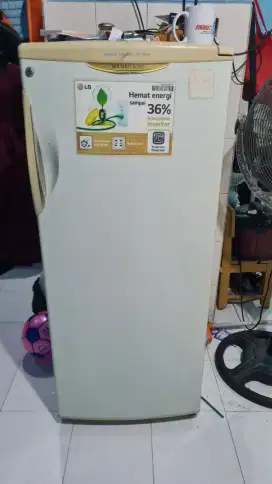 Kulkas freezer sanyo