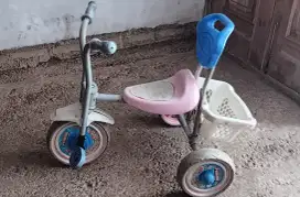 Sepeda Anak Roda 3