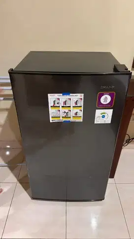 DIJUAL MURAH! KULKAS 1 Pintu SHARP SJ-N162N-HS