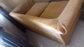Lemari Rak Buku untuk ruang tamu