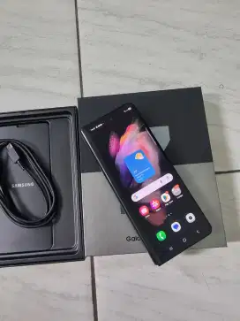 Samsung z fold 3