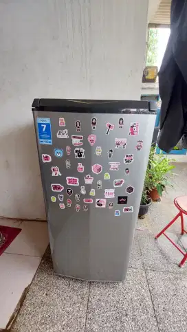 Kulkas aqua 1 pintu