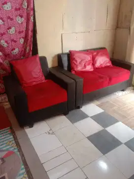 Sofa bekas sesuai foto 2+1