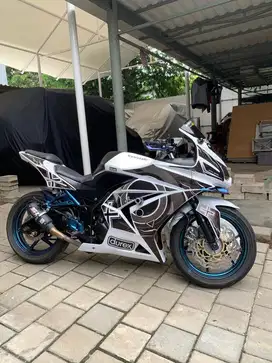 Ninja 250 cc 2 cilinder