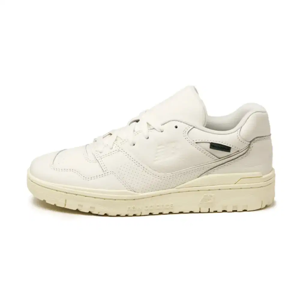 New Balance 550 sea salt