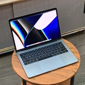 MURAH MACBOOK PRO 2017 8GB/256GB GRAY