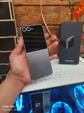 Samsung Z Flip 6 Sein 12/512 Mulus Garansi On Siap Pakai