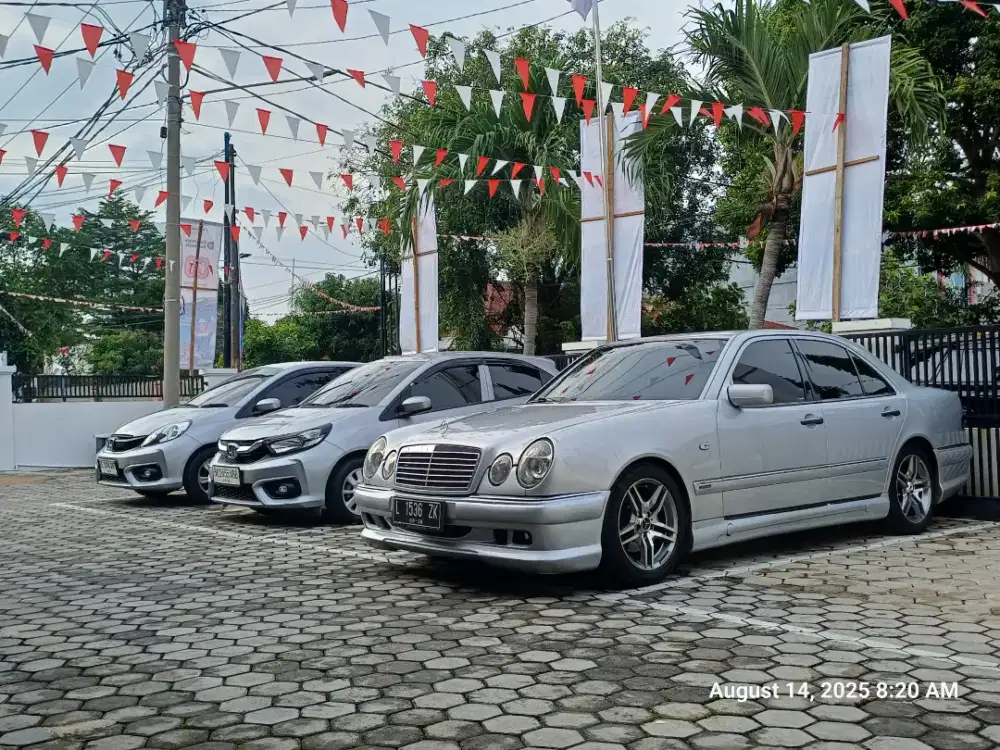 Dijual cepat murah sedan Elegance W210 E320 97