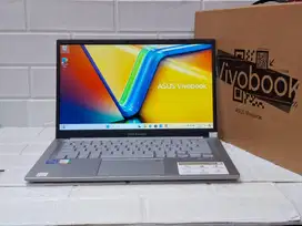 Laptop Asus vivobook X1404VA/Processor Intel Core i7-1355U