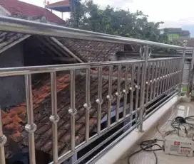 Relling tangga/balkon stenllis