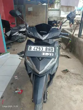 Jual motor matik vario 2017 pajak on