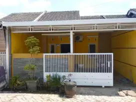 Rumah minimalis siap huni terawat