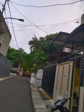 JUAL CEPAT RUMAH furnish bagus Condet, Cililitan Jakarta Timur
