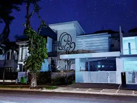 RUMAH MAINROAD JALAN UTAMA ROYAL RESIDENCE WIYUNG LOKASI TERDEPAN