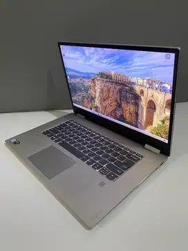 Lenovo Yoga Yoga 720-15Ikb Ideapad Gaming i7-7700HQ gtx 1050