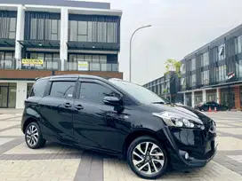 Sienta V Matik 2021 KM 30RB