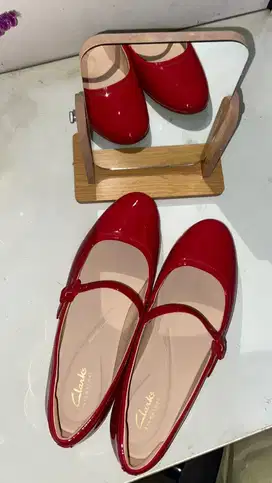 CLARKS Fawna Sky Red Patent / Mary Jane Red Flat Shoes