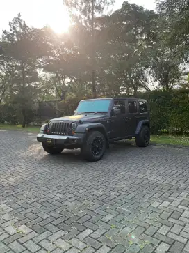 Jeep Wrangler Rubicon 3.6L AT Hardtop 2013