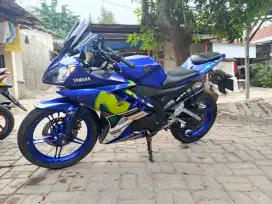 Yamaha R15 spesial edisi