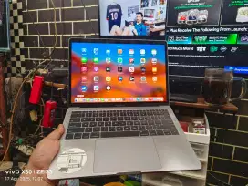 Macbook Pro 2017 8/256Gb Normal Siap Pakai