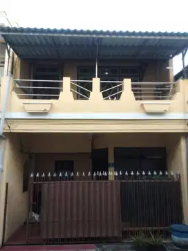 Rumah 2 Lantai Daerah Bendul Merisi Surabaya