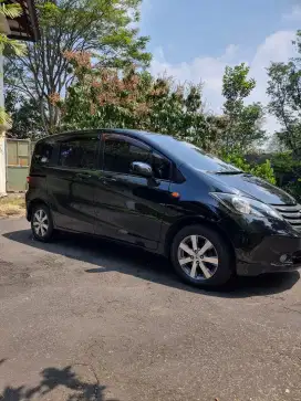 Dijual Honda Freed 2009 tipe E PSD (AT)