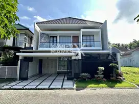 Murah Di jual Rumah Mewah di Greenwood Golf Araya Malang