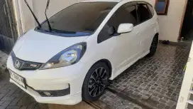 Jazz RS Putih 2013 Automatic