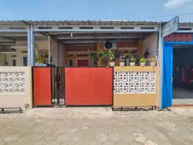 Rumah hook 240 juta di pucang gading bawah strategis
