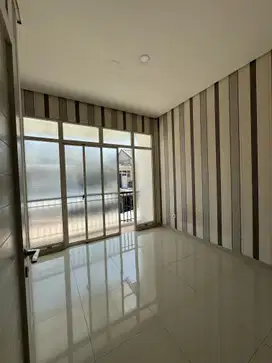 Disewakan Rumah Layar permai 4x12 Include 3 AC Harga 70 jt/thn