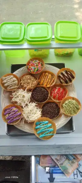 Jualan keliling dorong