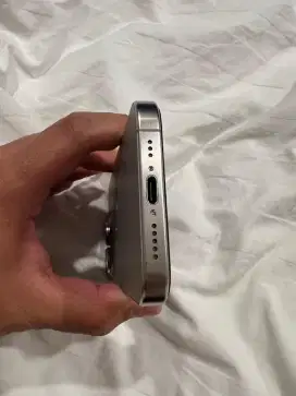 iphone 15 pro natural titanium INTER LLA 128 GB