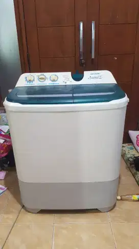 Mesin cuci sharp ukuran 9 KG normal