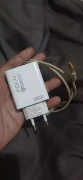 BU charger poco 3A 180W murah aja.