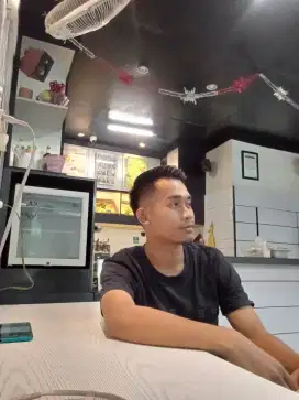 Kerja apa aja,yg penting ada mes nya