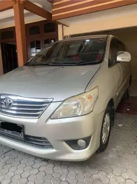 Toyota Kijang Innova 2012 type G Manual Diesel