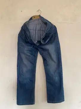CELANA JEANS WANITA