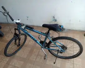 SEPEDA UNITED ALLOY