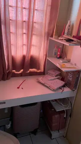 Meja belajar rak