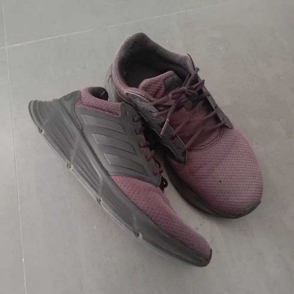 sepatu running ad*da galaxy size 44