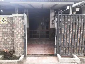 Rumah Luas Perumas 3 Karawaci