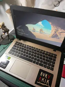 Laptop Asus Vivobook 14 X442UF Core i7 NVDIA GEFORCE HDD 1 TB