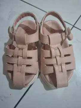 Sepatu anak dinatello