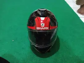 HELM  SHARK SPARTAN CARBON 1.2
