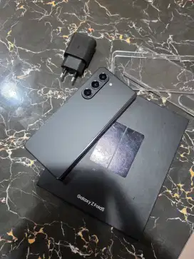 Samsung Z Fold 5 12/512 SEIN Fullset + Charger + Case