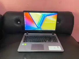 jaual beli laptop bekas macbook bekas matot /tt semua merek