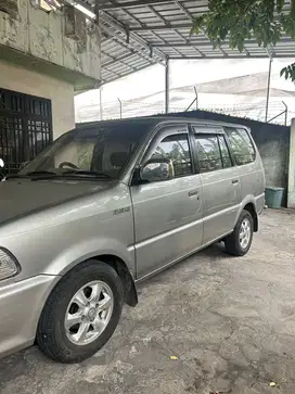 Toyota Kijang 2003 Bensin