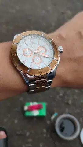 Jam Tangan Pria GC Chronograph Stainless Steel