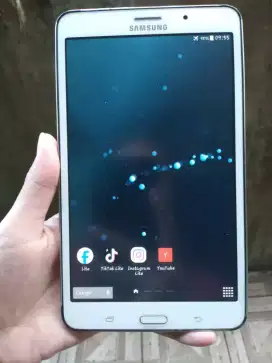 Samsung galaxy tab 4 jaringan H+ normal layak pakai