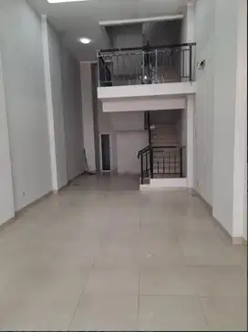 Ruko 3 lantai dan rooftop di summarecon bekasi